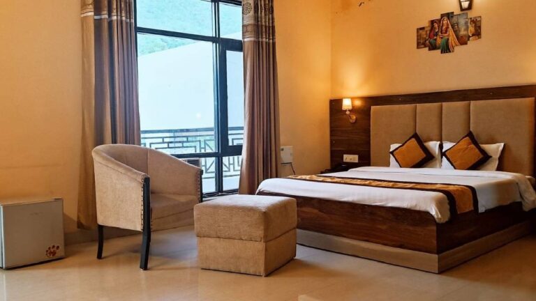 Executive Room Ganga View With Balcony